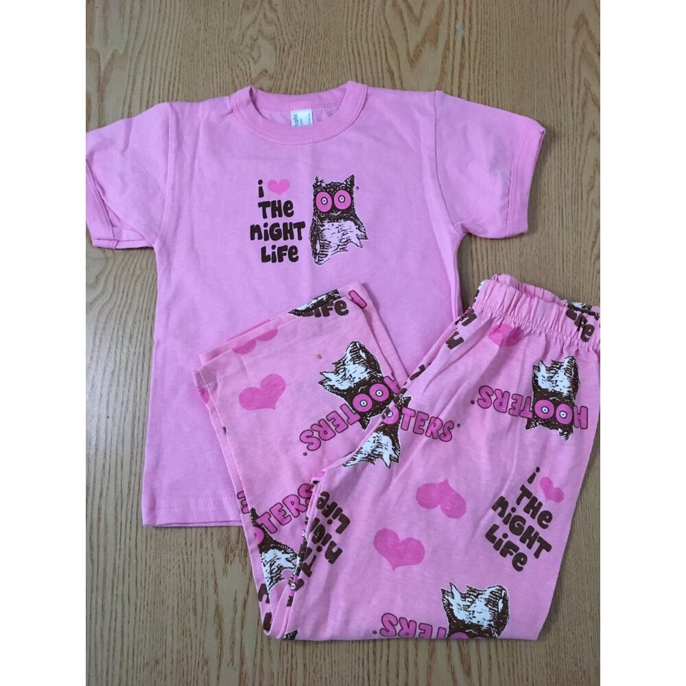 Free w/Bundle New Girls 2Pc Hooters Pajama Set T-shirt & Pants Pink Sz Medium 3T